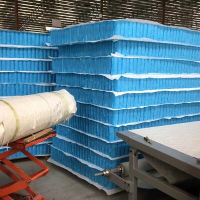 Duurzaam matras Pocket Spring-systeem met onafhankelijke genestelde veren die zijn ontworpen om de matras te ondersteunen en het comfort te verbeteren voor langdurig gebruik